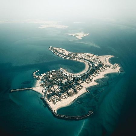 Nurai Island, Saadiyat Hotel Abu Dhabi Exterior photo Aerial view of the island